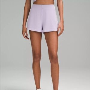 NWT lululemon ribbed softstreme shorts
